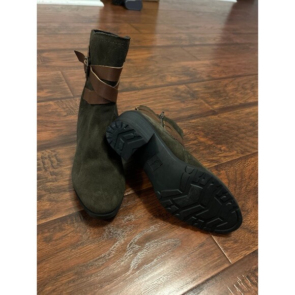 Skechers Agenda Olive Buckle Chucky Heel Suede Boots Size 7 - Picture 3 of 4